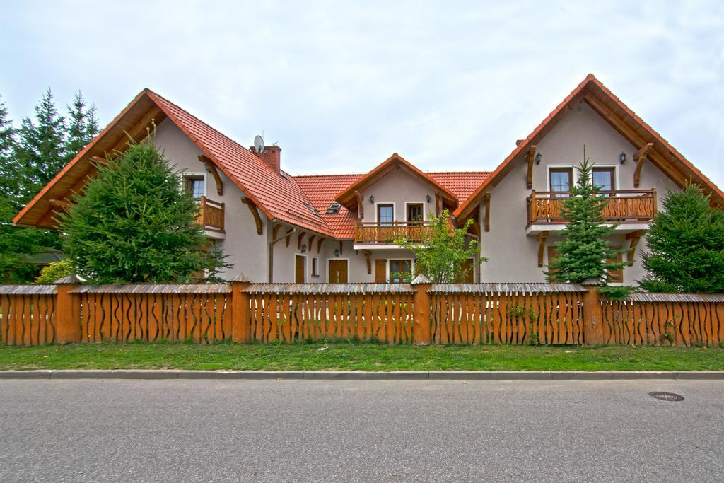 Dworek Gawra Białowieża Kamer foto
