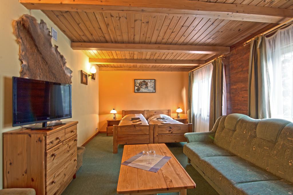 Dworek Gawra Białowieża Kamer foto