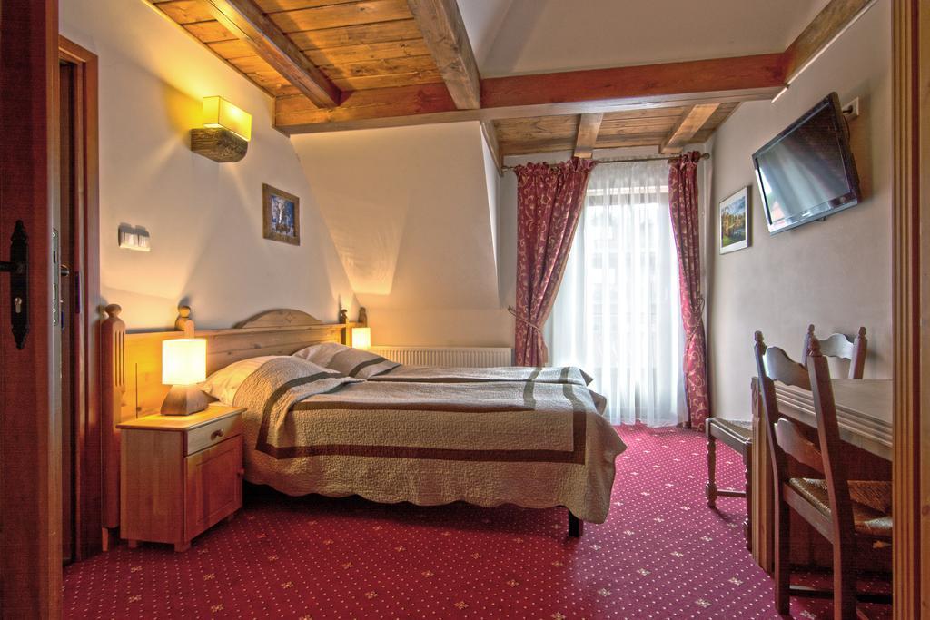Dworek Gawra Białowieża Kamer foto